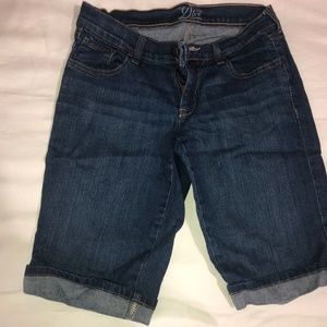 Old Navy Diva Bermuda Stretch Shorts Size 0